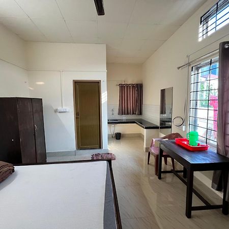 גווהטי Atithya Lodge מראה חיצוני תמונה