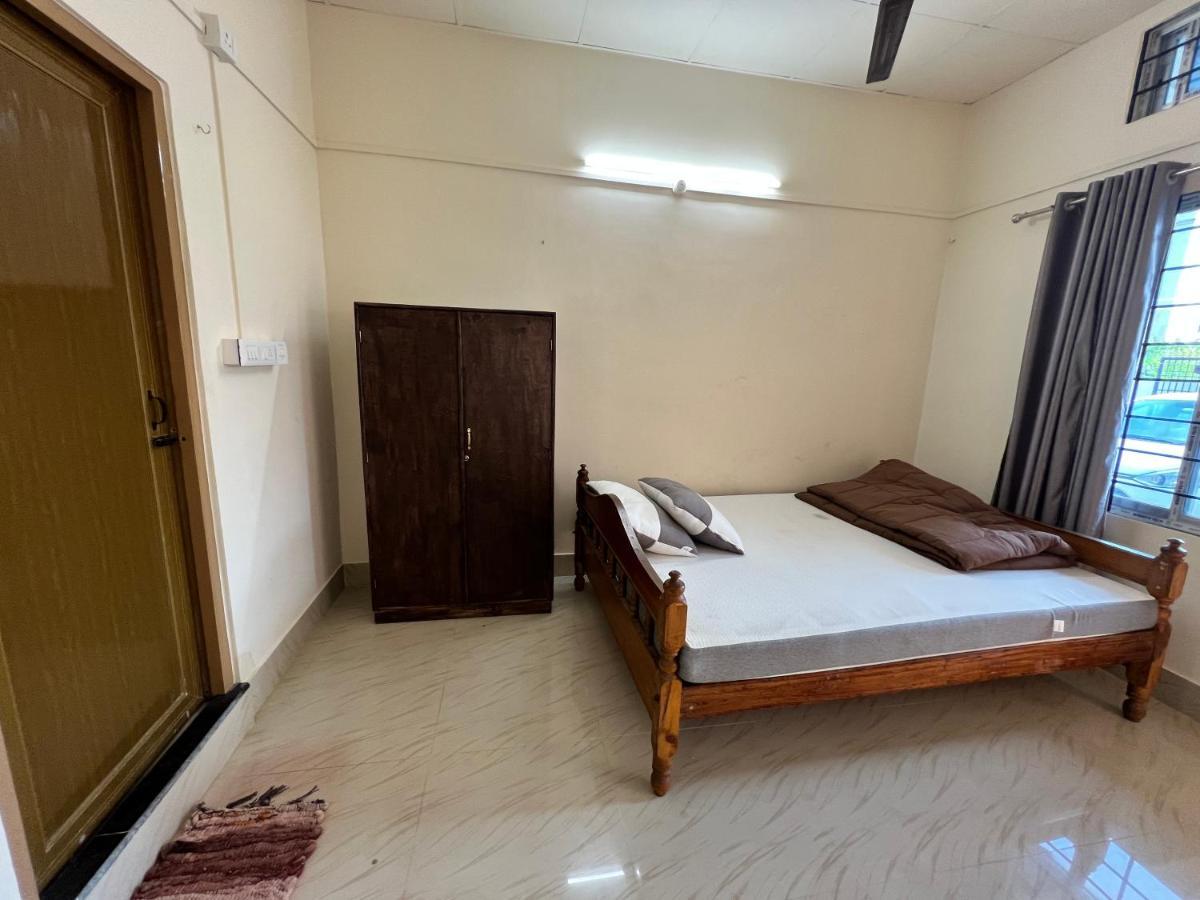 גווהטי Atithya Lodge מראה חיצוני תמונה