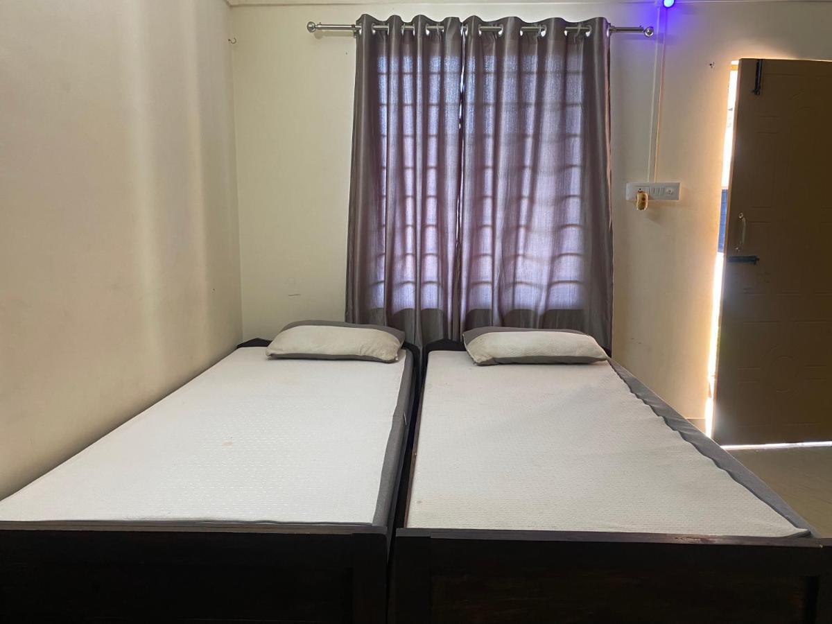 גווהטי Atithya Lodge מראה חיצוני תמונה